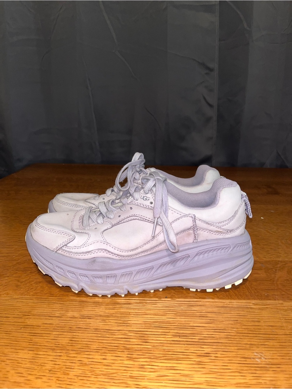 UGG WOMEN CA805 JUNE GLOOM NUBUCK LEATHER SNEAKER SHOE US 6.5